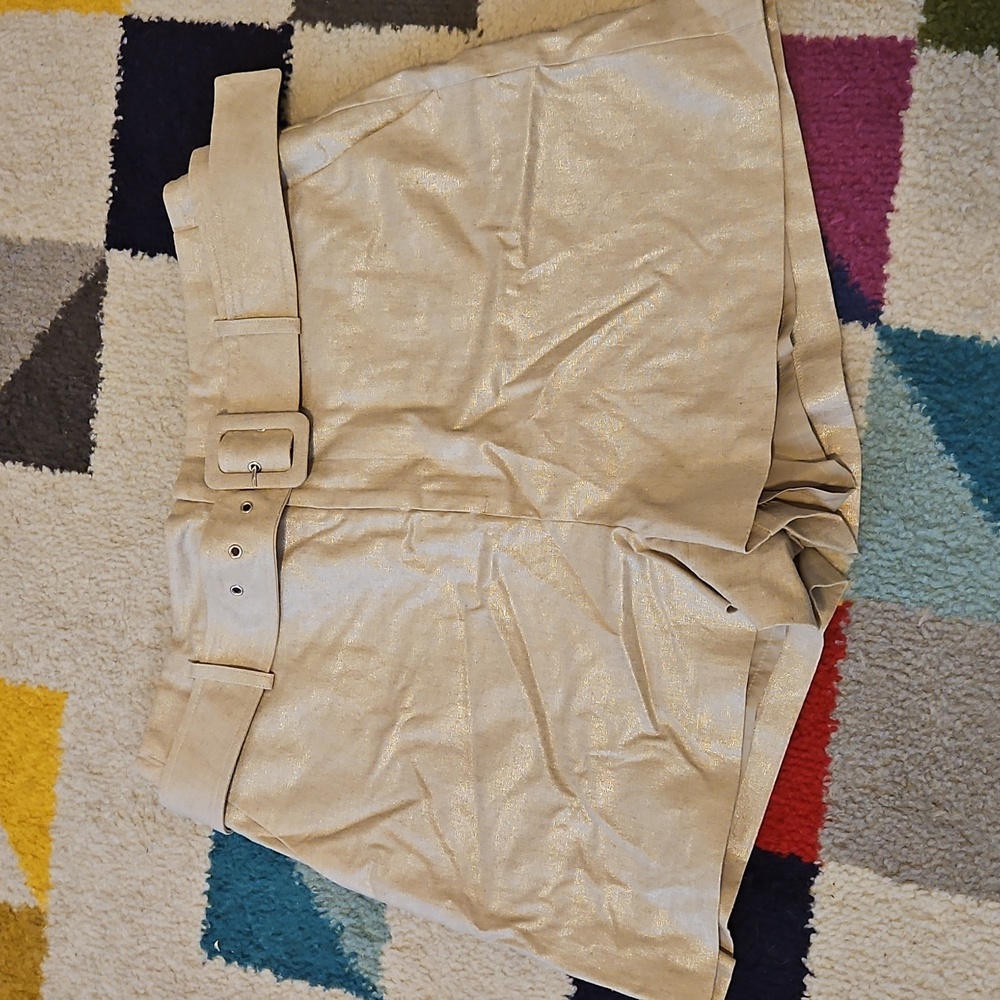 Nine West Metallic Ivory High Waist Women's Shorts NWOT Size L